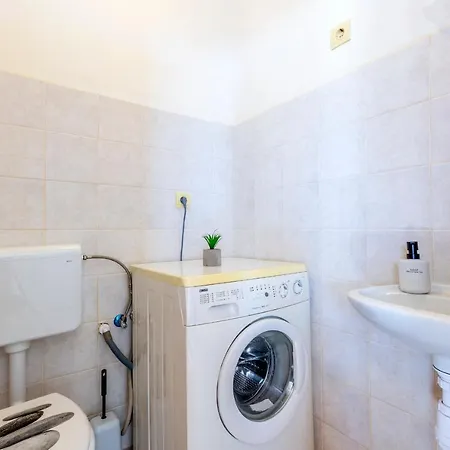 Tomas „the View Of Jesenice“ Apartament Jesenice (Split-Dalmatia)